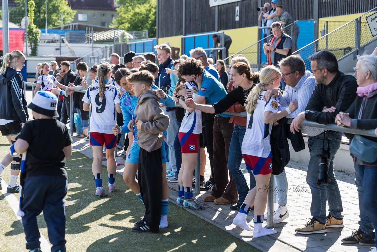 Bild 67 - wBJ Lotto Pokal Finale  Eimsbuetteler TV - Hamburger SV : Ergebnis: 0:3